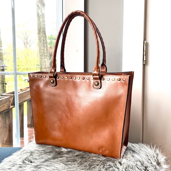 Patricia Nash Handbags - NWT elegant Patricia Nash genuine leather tote